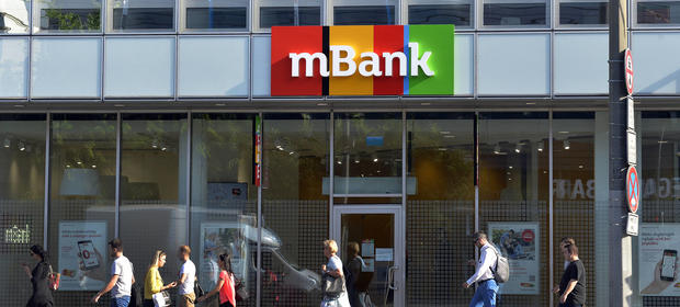 Maile do klientów zaczął rozsyłać m.in. mBank