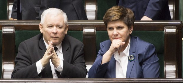 Po dwóch latach rządów PiS gospodarka się rozkręca. W tak szybkim tempie PKB rósł ostatnio sześć lat temu