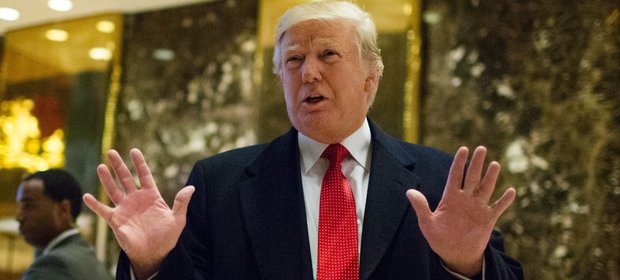 Donald Trump czeka z podpisem na ostateczną wersję ustawy reformującej podatki. Na giełdzie widać poddenerwowanie