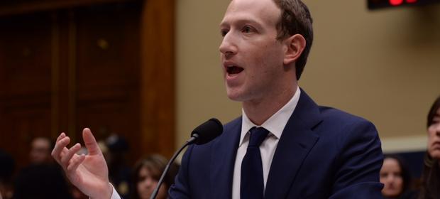 Zuckerberg przed Kongresem