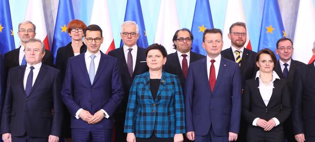 Elżbieta Rafalska jest rekordzistką pod względem oszczędności. W dwa lata dorzuciła do majątku 190 tys. zł