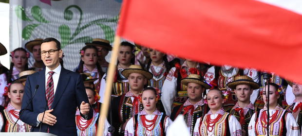 Kancelaria Premiera wypuściła spot, w którym wychwala polską wieś.