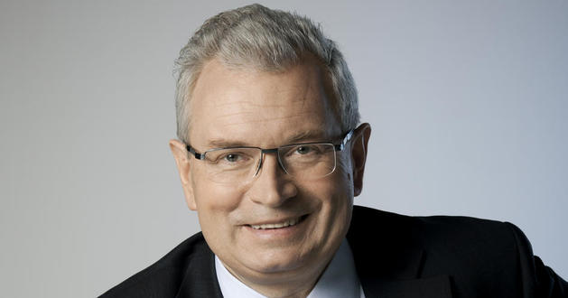 Jarosław Szanajca, prezes Dom Development na pracownikach nie oszczędza.