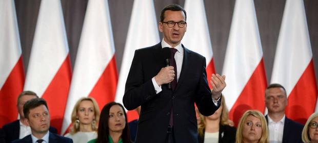 "Ogół społeczeństwa zapamięta słowa premiera, że będzie pomagał małym firmom, a niewielu przeczyta ustawę, gdzie pomoc jest żadna."
