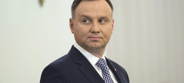 Prezydenty przypieczętuje obniżenie pensji poselskich?