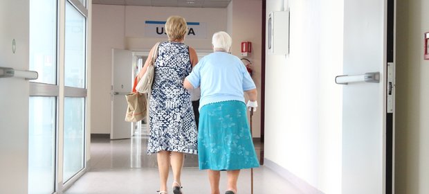 ZUS przyjął do tej pory 224 tys. wniosków wynikających z obniżenia wieku emerytalnego.