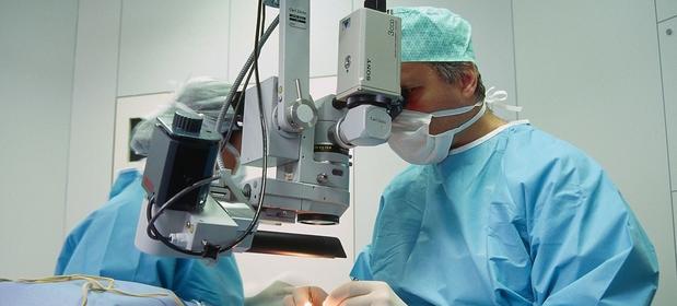 Według danych OneDayClinic obecnie w Polsce na operacje czeka milion oczu.