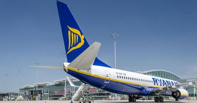 Piloci Ryanair m.in. żądają się zmian w polityce płac.