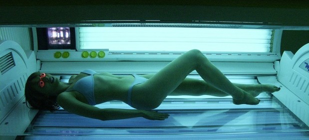 Solarium 18+? To już pewne. Przedsiębiorcy chcą się jednak dalej reklamować.