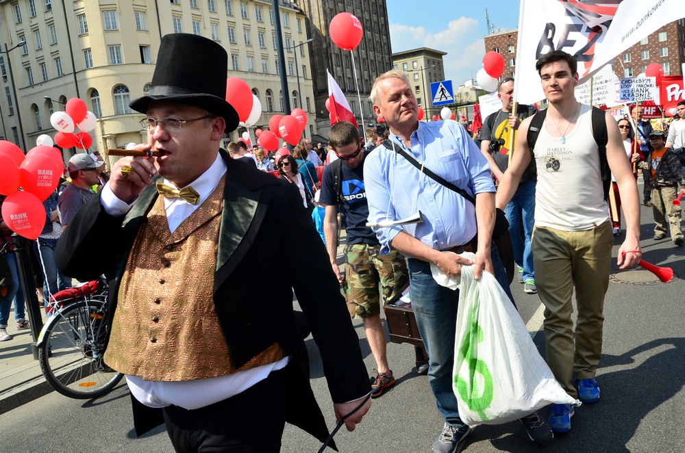 Reakcje na raport NIK o frankowiczach. Od pełnej zgody po zarzuty o nierzetelność