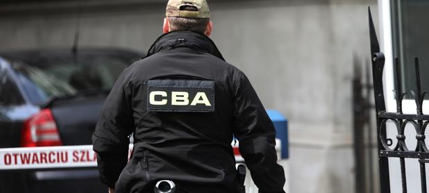 Z ustaleń CBA wynika, że działania grupy producentów miały narazić państwową agencję na 31 mln złotych straty