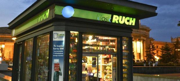 Kawa, hot dog, a przy okazji może i gazeta - taka przyszłość czeka kioski Ruchu