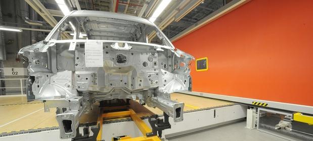 Przed rokiem Nissan wycofał z rynku japońskiego ponad 1,2 mln samochodów