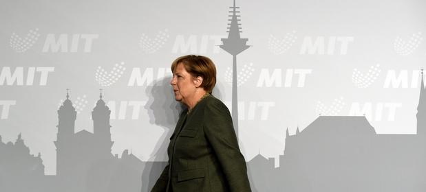 CSU zarzuca kanclerz Angeli Merkel, że przesunęła partię za bardzo na lewo
