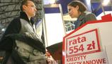 Miliony Polaków zagrożone wzrostem rat kredytów. ING ma rozwiązanie, ale kosztuje / fot: Stefan Maszewski/REPORTER Miliony Polaków zagrożone wzrostem rat kredytów. ING ma rozwiązanie, ale kosztuje