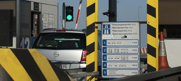 Według spółki AW S.A. podwyżka odzwierciedla realne koszty utrzymania autostrady, niezbędnych inwestycji oraz kosztów obsługi kredytów.