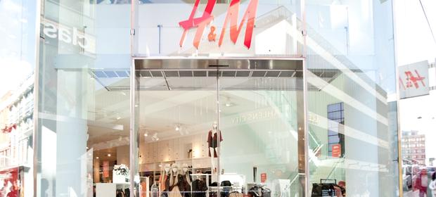 Sieć H&M po raz pierwszy w historii podała informację o spadku sprzedaży rok do roku