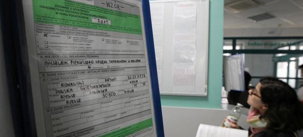 Skarbówka każe sobie płacić, ale nie chce brać odpowiedzialności