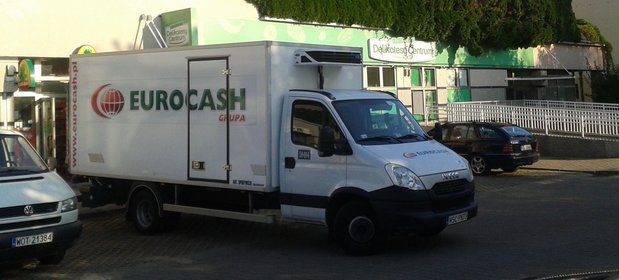 Eurocash przejmuje sklepy na własność, ale to kosztuje. Trzeci kwartał dał o połowę mniejsze zyski niż rok temu