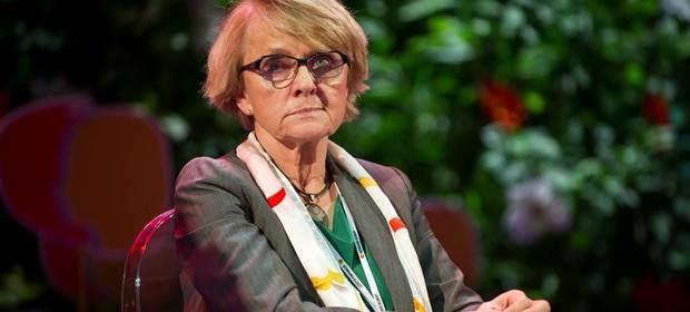 - Nie powinniśmy porównywać wzrostu w krajach rozwiniętych, takich jak Niemcy czy Irlandia, ze wzrostem krajów "doganiających", którym dalej jesteśmy - mówi prof. Danuta Hübner